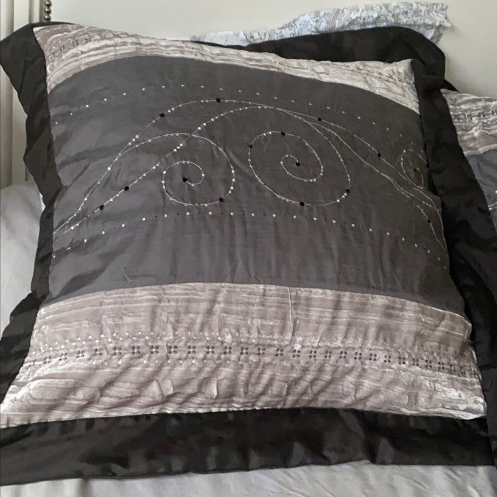 Curtains EURO SHAMS LOT 2 euro shams 2 panels 84”